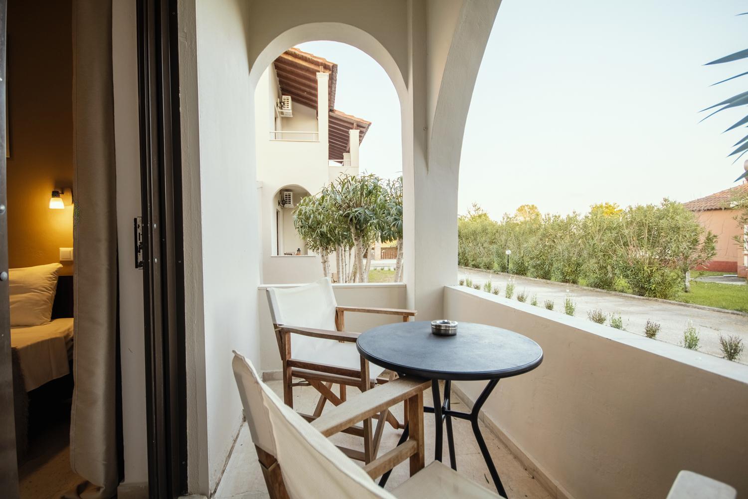 Appartement Parakladi Seaside Retreat à Lefkimi Extérieur photo