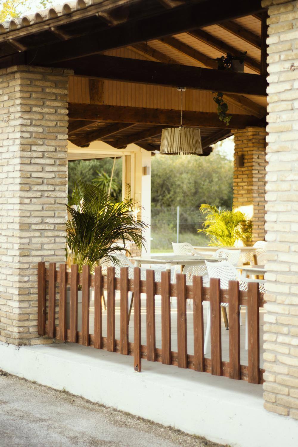 Appartement Parakladi Seaside Retreat à Lefkimi Extérieur photo